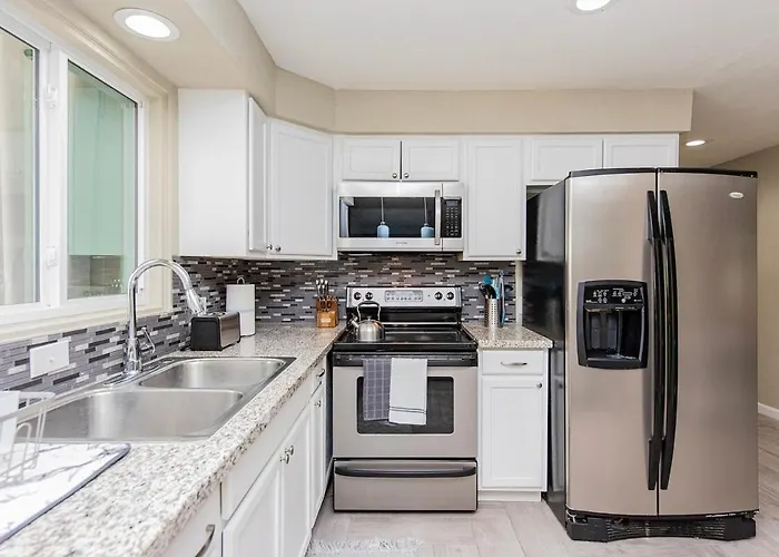 Kids Playground, Pet-friendly, Office, 5beds! Holiday home Tucson