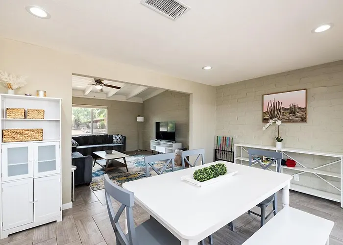 Kids Playground, Pet-friendly, Office, 5beds! Holiday home Tucson