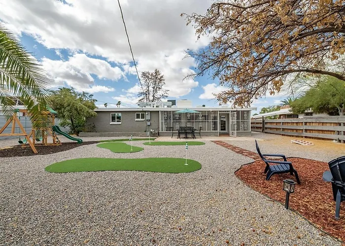 Kids Playground, Pet-friendly, Office, 5beds! Holiday home Tucson